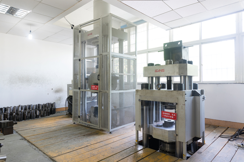 200ТОН-ЦАХИЛГААН-СЕРВО-ШИНЖИЛГЭЭНИЙ-МАШИН